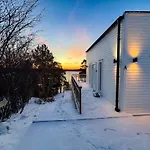 New Lakehouse - Amazing Sea View And Private Pier!