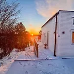 New Lakehouse - Amazing Sea View And Private Pier!